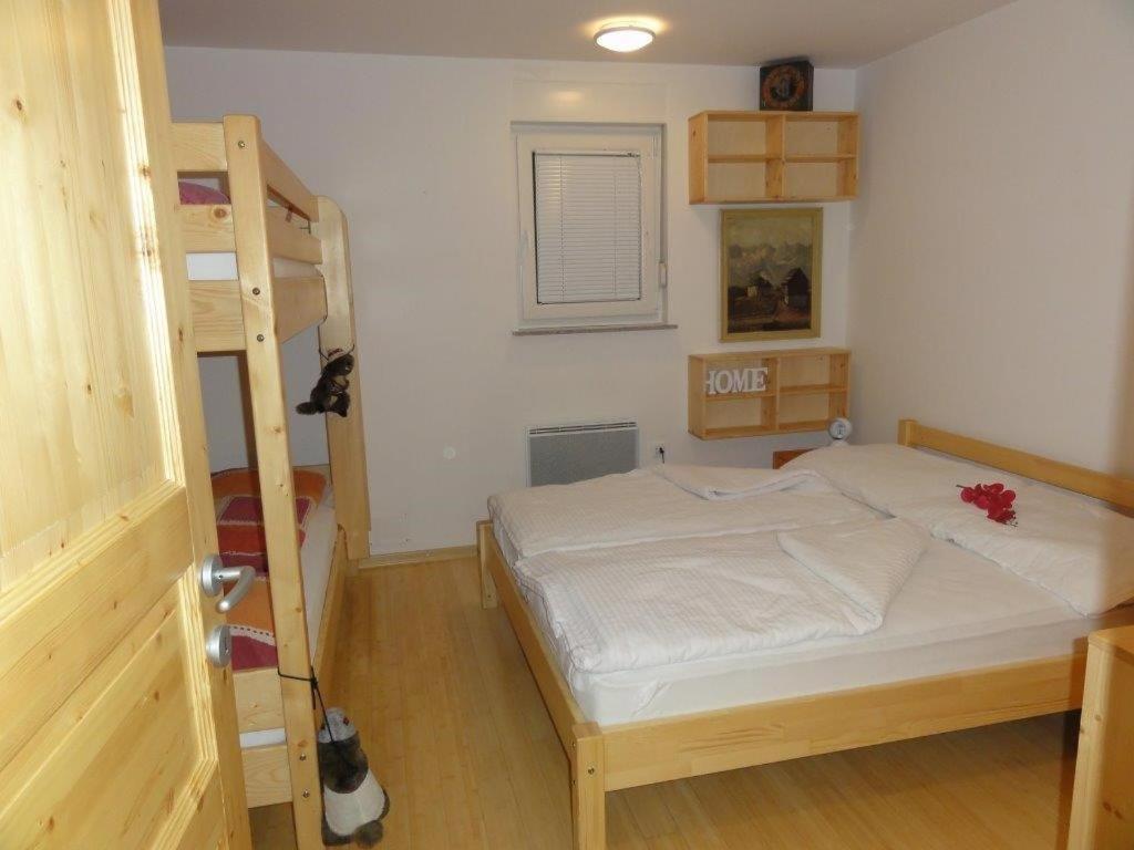 Apartment Katrca 克拉尼斯卡戈拉 外观 照片